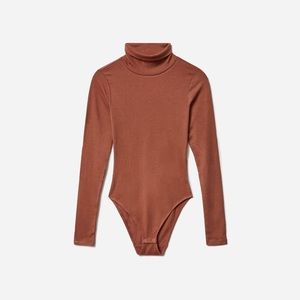 Everlane Soft Turtleneck Bodysuit in Dark Spice